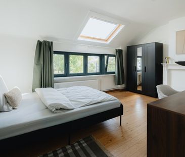 Lichtrijke, gerenoveerde, bemeubelde studio in cohousing — De Pinte... - Photo 6