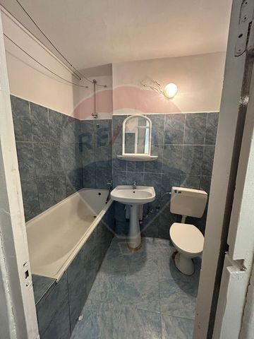DE INCHIRIAT: Apartament cu 1 camera - Fotografie 3