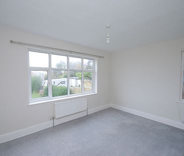 2 bedroom Detached House to rent - Photo 6