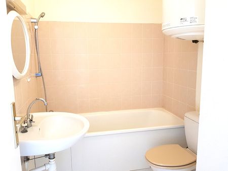 Location Appartement 1 pièce 22m² BEAUMONT 63110 - Photo 2