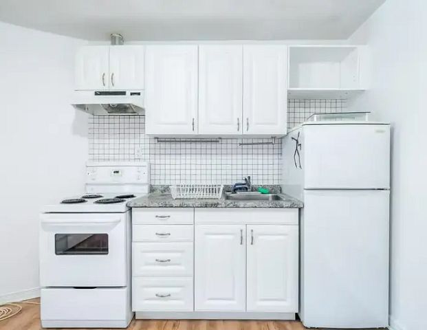 198 Dunn Ave., Suite 402 | 198 Dunn Ave., Toronto - Photo 1