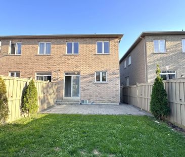 For Lease - 28 Voysey Way, Markham, Ontario - Photo 6