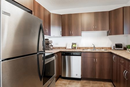 Hillsboro House - Photo 4