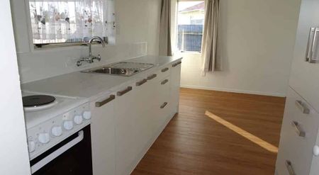 Holmes Place, Flaxmere - Photo 2