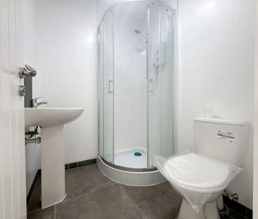 1 Bed Flat, Dunstable Road, LU4 - Photo 6