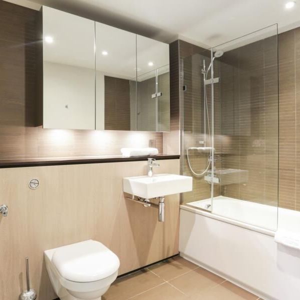 3 Bedroom Flat To Let - Photo 1