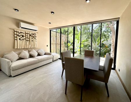 Townhouse amueblado, con jardín, rooftop y piscina. - Photo 2