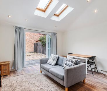 2 bedroom flat to rent - Photo 4