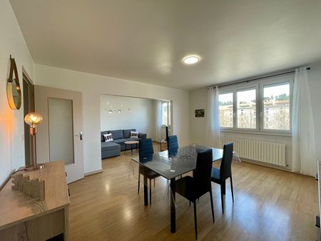 Location Appartement 3 pièces 79m² - Photo 2