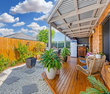 Relaxed Coastal Duplex with Pool, Moments from the Beach - Photo 2