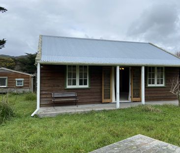 Charming Rural Cottage – Just South of Eastbourne - Photo 1