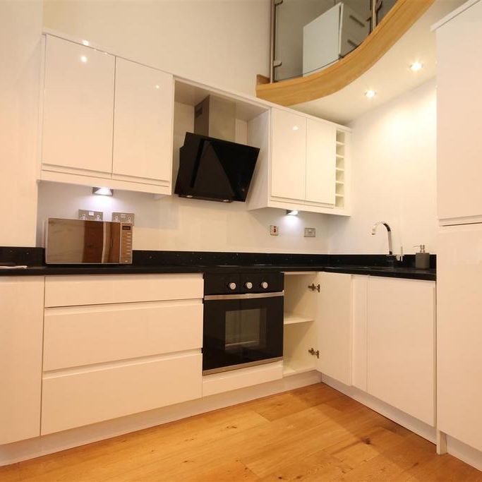 Studio to rent - Photo 1