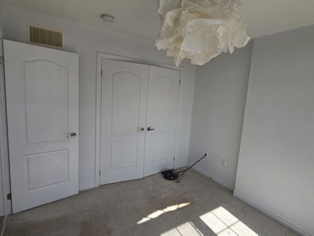 Three bedroom detached home for rent in Angus Ont. - Photo 5