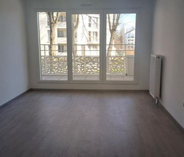 location Appartement T2 DE 41.55m² À AMIENS - Photo 2