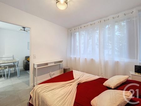 Location Appartement 2 pièces 28m² FONTENAY LE FLEURY 78330 - Photo 5