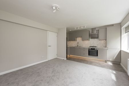 Available unfurnished from 19/12/2025 - Photo 2