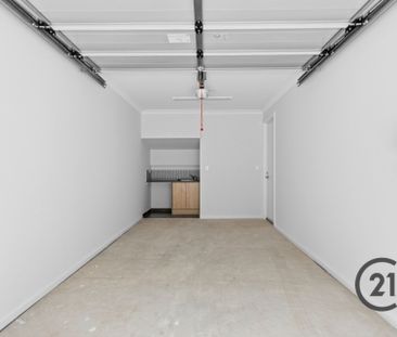Brand New 3 Bedroom Townhouse - Photo 3