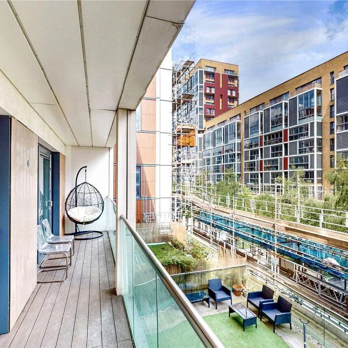 2 bedroom flat to rent - Photo 1