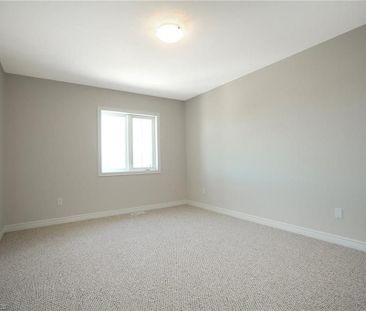 For Lease - 2307 Natasha Circle, Oakville, Ontario - Photo 2
