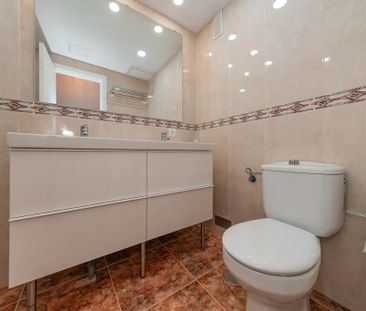 Ronda de las Cooperativas, Madrid, Community of Madrid 28041 - Photo 6