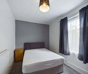 3 bedroom House To Let - Photo 6