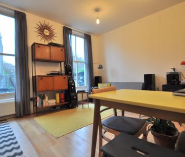 1 Bed Flat, Columbia Road, E2 - Photo 2