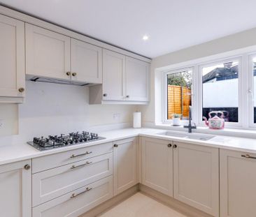 3 bedroom detached bungalow to rent - Photo 5