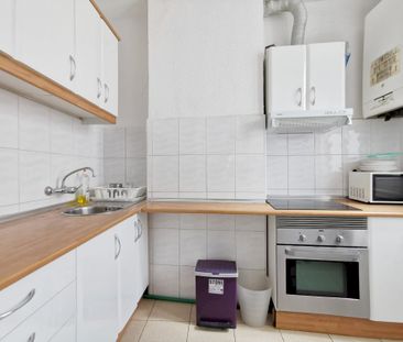 Bright room in Redondilla Street - Photo 5