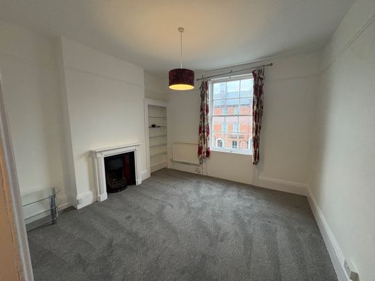 1 Bed Flat, Russell Street, RG1 - Photo 1