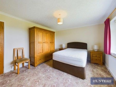 2 bedroom Bungalow To Rent - Photo 3