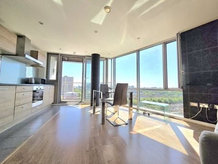 Admiralty Tower, Queen Street - Photo 3