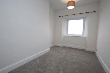 3 bedroom maisonette to rent - Photo 4