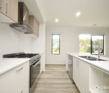 Stylish & Spacious Brand-New Family Home - Photo 6