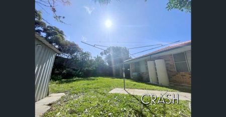 large 4x2 with 2 living spaces - Photo 5