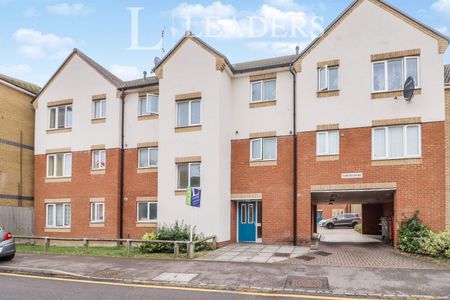 2 bedroom apartment to rent Sarum Court, 8 Sarum Road, Luton, LU3 - Photo 4