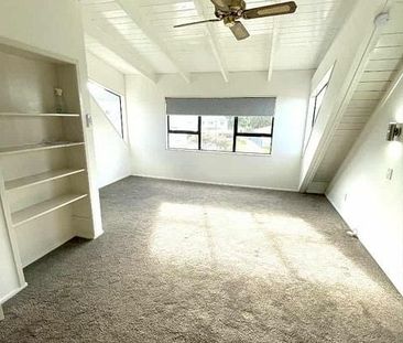 3-bedroom Family Home Henderson - Photo 2