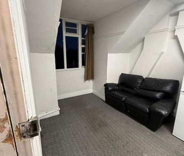 Room in a Shared House, London Road, SW16 - Photo 1