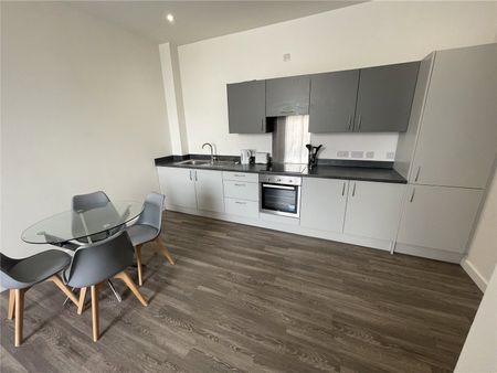 2 bedroom Flat To Rent - Photo 4