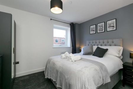 2 bedroom serviced apartment to rent - Photo 4
