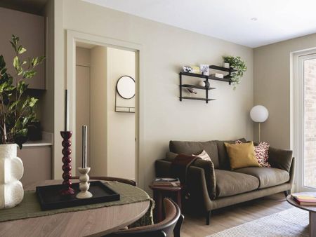 3 bedroom flat to rent - Photo 4