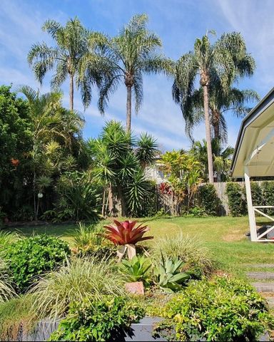 Holland Park - Photo 2