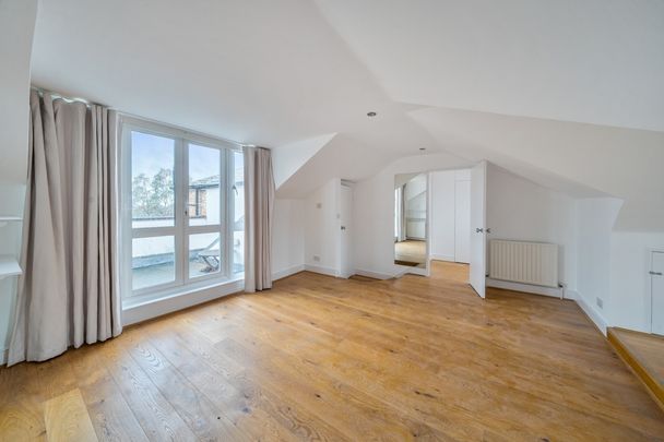 4 bedroom terraced house to rent - Photo 1