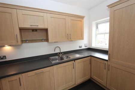 2 bedroom penthouse to rent - Photo 5