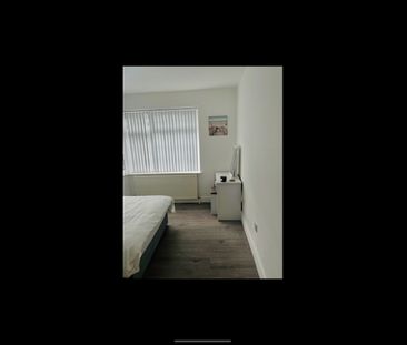 Room in a Shared House, Located In Finchley Central, N3 - Photo 5