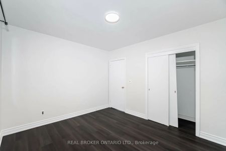 Property For Lease | E9284578 - Photo 5