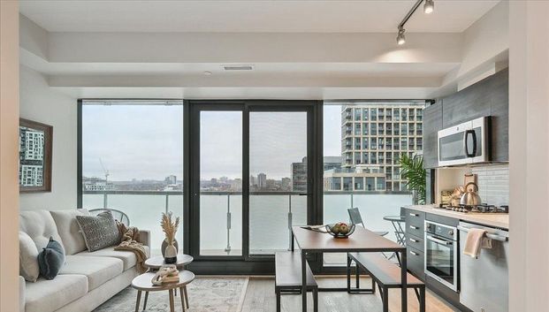 For Lease - 11 Charlotte Street Unit# 1704, Toronto, Ontario - Photo 1