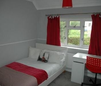 Room in a Shared House, Waverley Crescent, BN1 - Photo 1