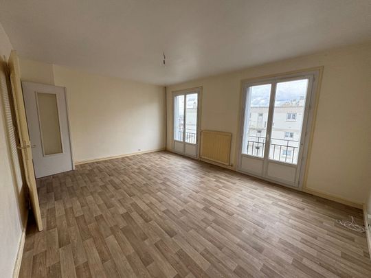 Location Appartement 4 pièces 82m² - Photo 1
