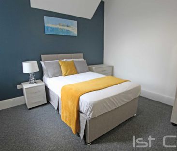 Wimborne Road, Southend On Sea - Photo 1