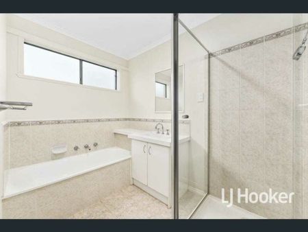 1 Greythorne Court, Narre Warren VIC - Photo 5